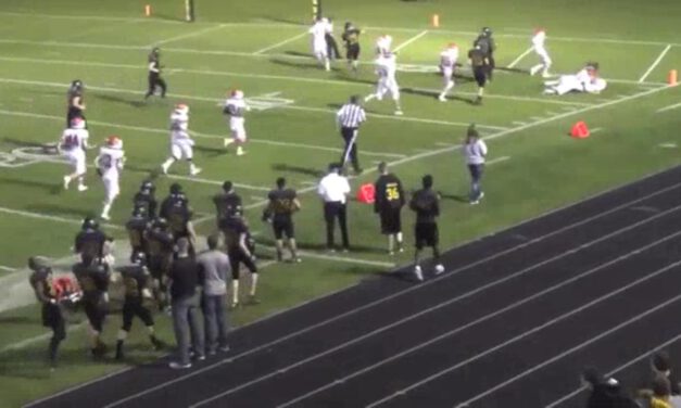 Buck Sweep (Nub Formation)- Mankato East HS (MN)